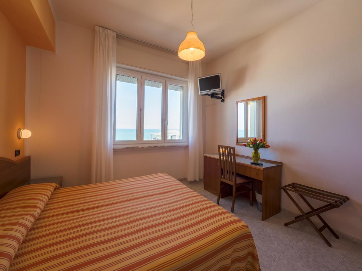 Hotel De La Ville Senigallia Luaran gambar